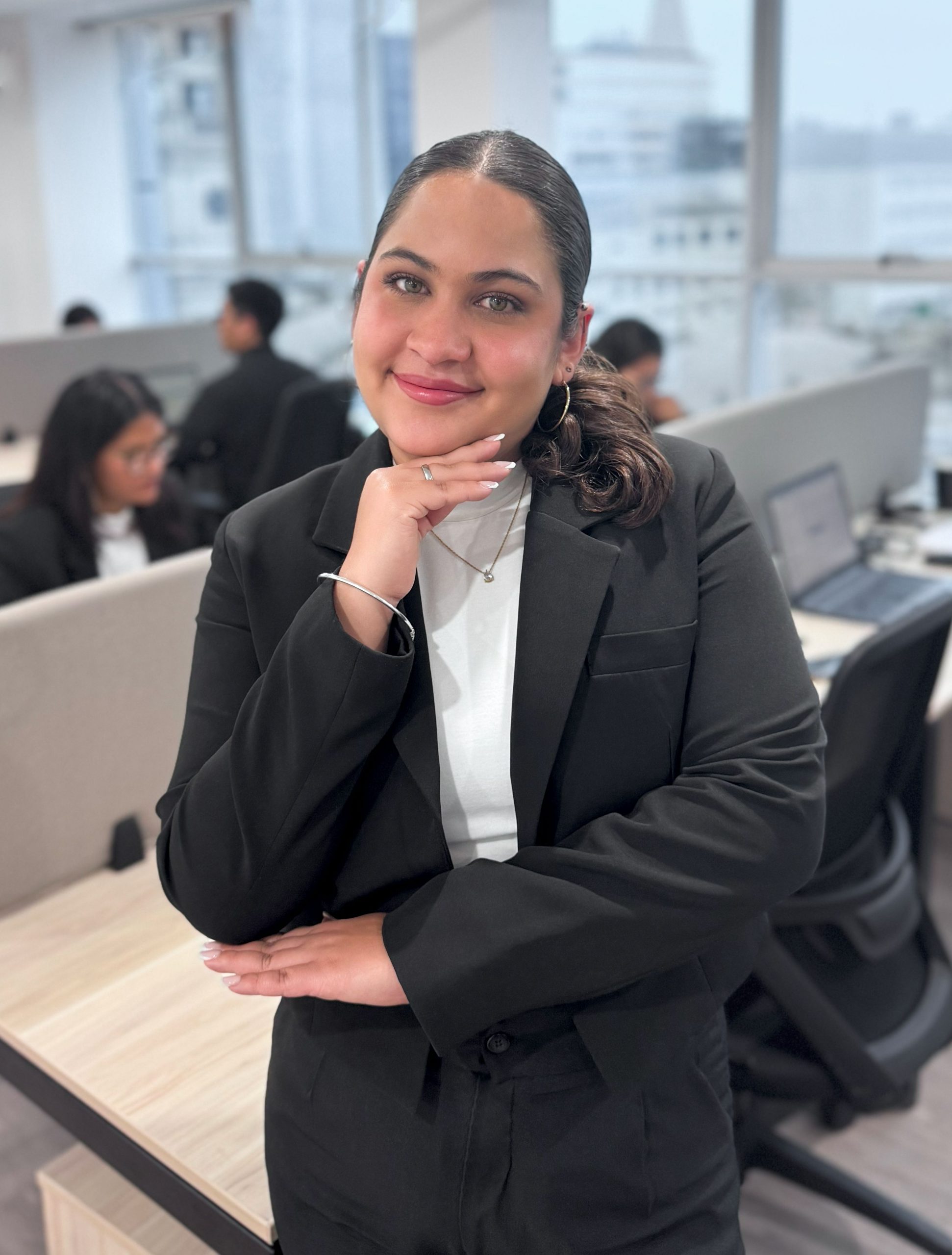 LUANNA-FOTO-WEB-compressed