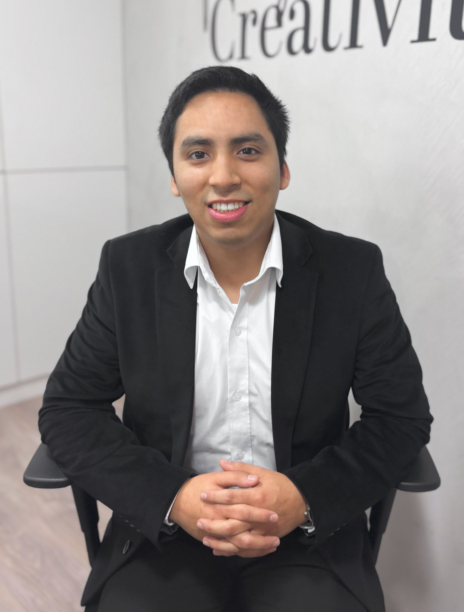 SEBASTIAN-FOTO-WEB-compressed